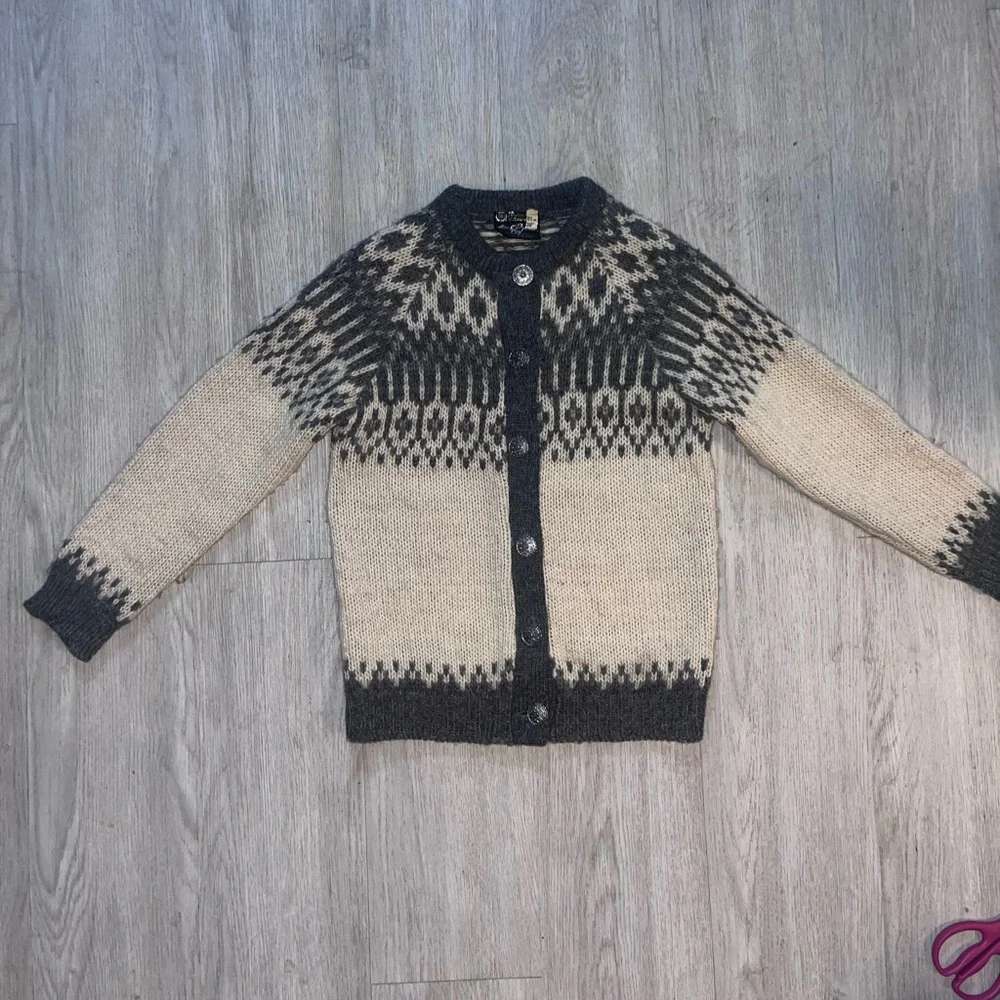 Vintage Nordic Pure Wool cardigan, handmade in Scotland Small
